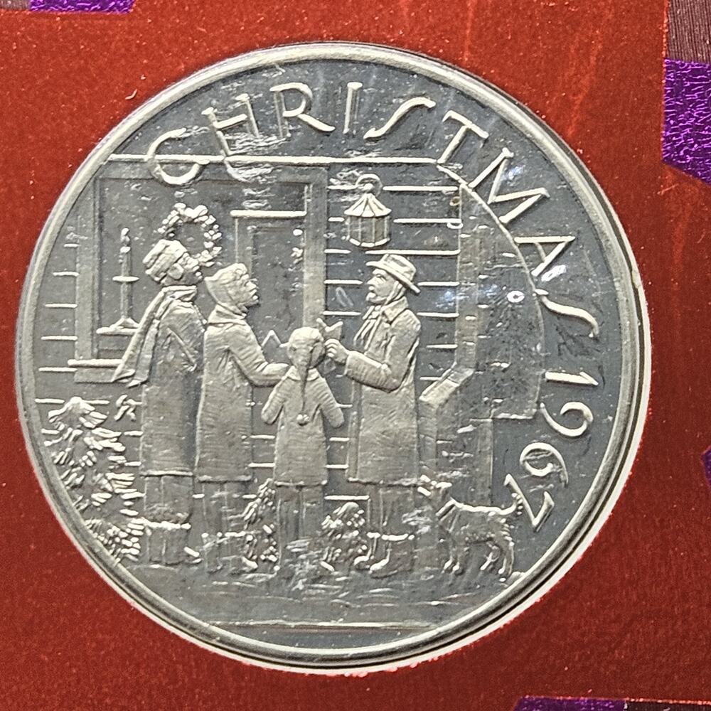 1967 Franklin Mint Christmas Carolers Medal Gilroy Roberts Limited Edition Lot 1